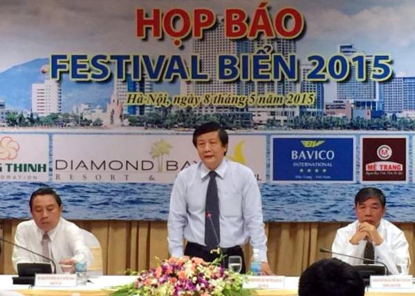 Họp báo giới thiệu Festival Biển Nha Trang 2015.